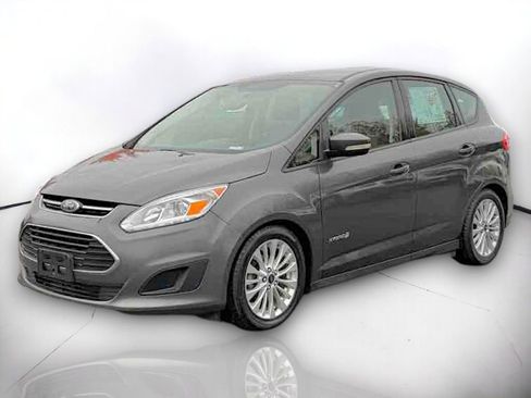 Used 2017 Ford C-MAX SE image 2