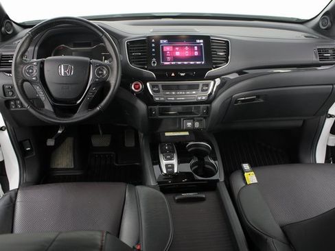 Used 2023 Honda Ridgeline Black Edition image 11