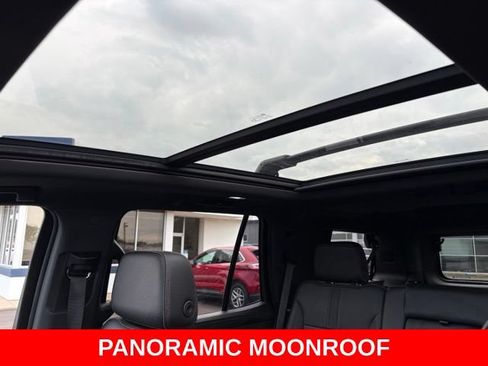 Used 2021 Chevrolet Tahoe RST AWD/4WD image 3