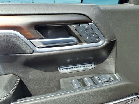 Used 2024 GMC Sierra 1500 Denali w/ Denali Reserve Package image 6
