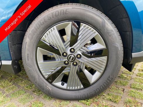 New 2025 Nissan Murano SL image 10