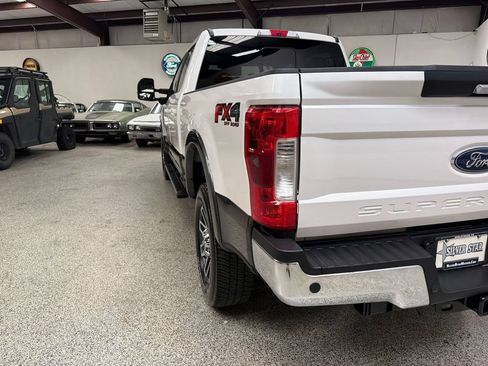 Used 2017 Ford F250 Lariat w/ Lariat Value Package AWD/4WD image 15