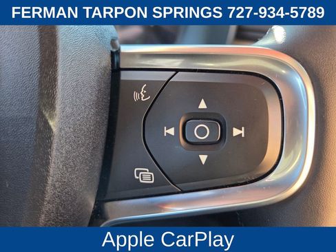 Certified 2025 Volvo XC40 B5 Core image 30