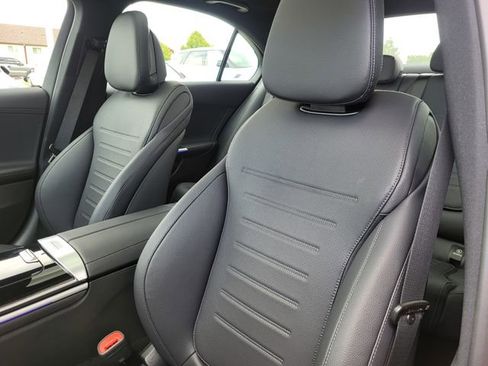 Used 2025 Mercedes-Benz C 300 4MATIC Sedan image 15