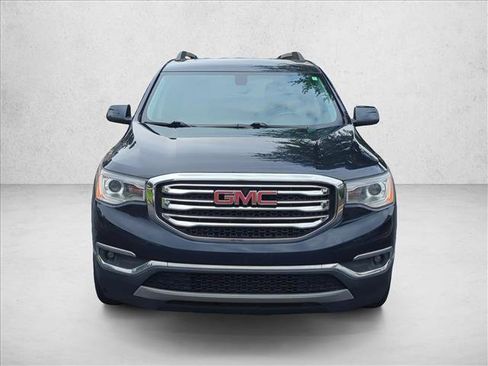 Used 2017 GMC Acadia SLT FWD image 2