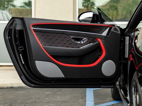 Used 2023 Bentley Continental GT Speed image 16