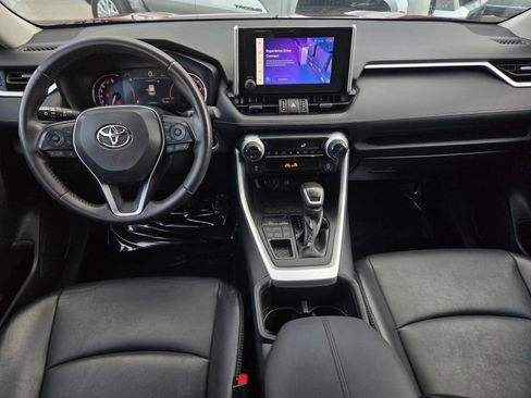 Used 2023 Toyota RAV4 XLE Premium image 13