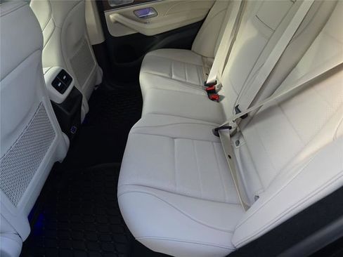 New 2026 Mercedes-Benz GLE 450 4MATIC image 16