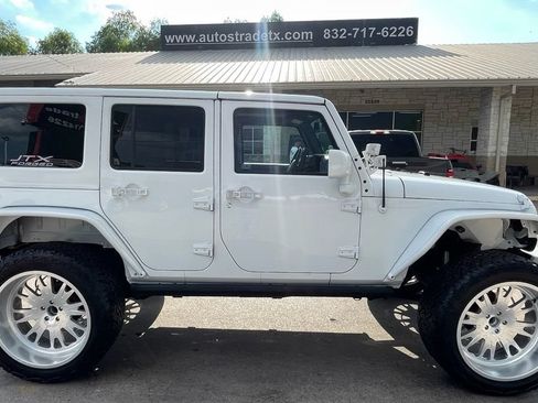 Used 2017 Jeep Wrangler Unlimited Sport w/ Quick Order Package 24S AWD/4WD image 6
