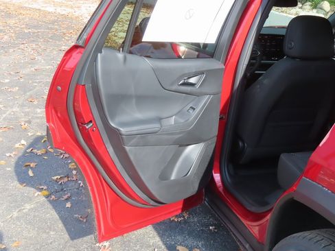 New 2026 Chevrolet Equinox LT w/ LPO, Floor Liner Package image 25