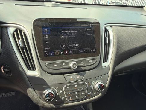 Used 2025 Chevrolet Malibu LT FWD image 20