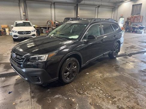 Used 2022 Subaru Outback Onyx Edition XT AWD/4WD image 3