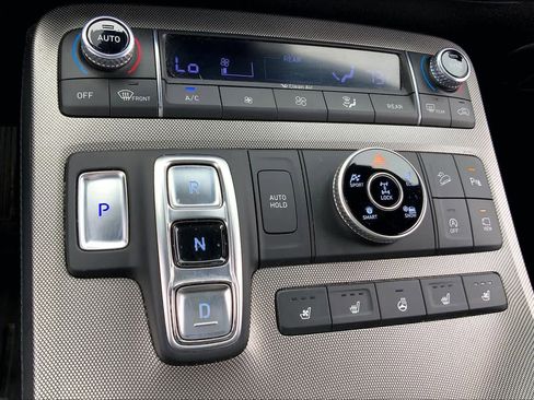 Used 2022 Hyundai Palisade Calligraphy image 33