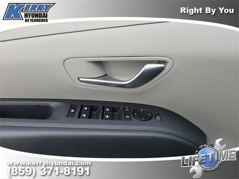 New 2026 Hyundai Tucson SE image 17