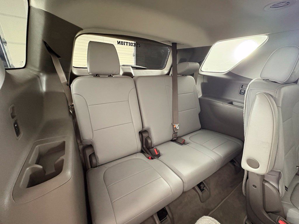 Used 2019 Chevrolet Traverse Premier w/ Driver Confidence II Package FWD image 51