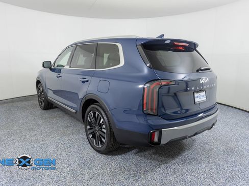 Used 2025 Kia Telluride SX w/ SX Captain's Chair Package AWD/4WD image 6
