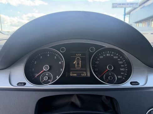 Used 2013 Volkswagen CC Sport FWD image 10