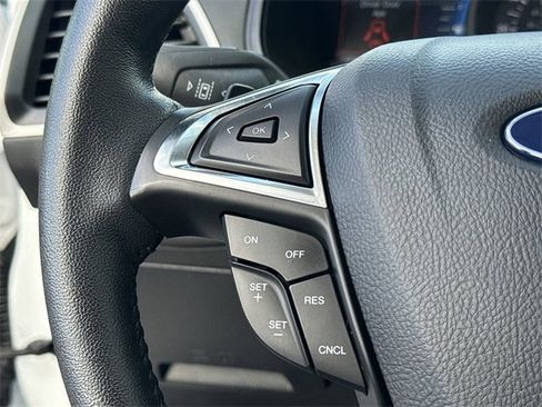 Certified 2022 Ford Edge SEL w/ Sport Appearance Package image 33