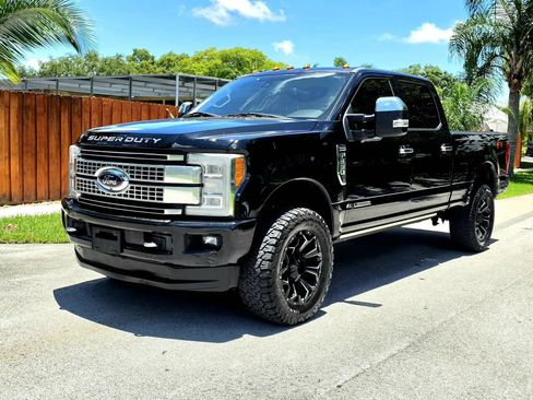 Used 2017 Ford F350 Platinum w/ Platinum Ultimate Package AWD/4WD image 1