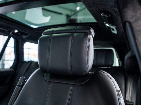 Used 2019 Land Rover Range Rover Supercharged image 39