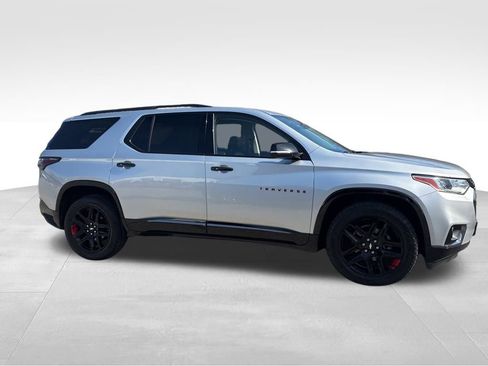 Used 2019 Chevrolet Traverse Premier w/ Redline Edition image 9