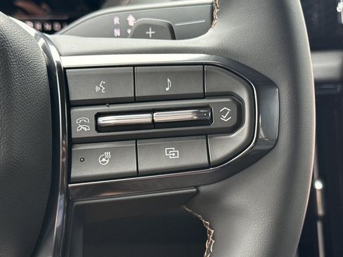 New 2026 GMC Yukon AT4 w/ AT4 Premium Plus Package AWD/4WD image 24