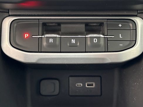 Used 2023 GMC Acadia SLE w/ Driver Convenience Package AWD/4WD image 25