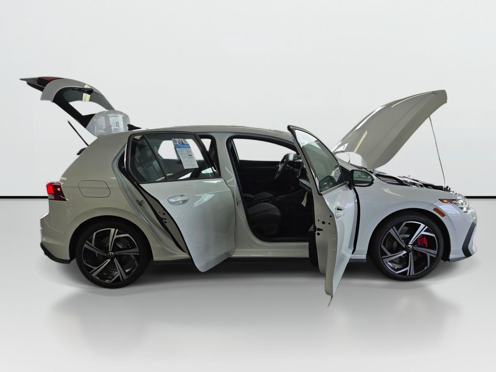 New 2026 Volkswagen GTI SE FWD image 9