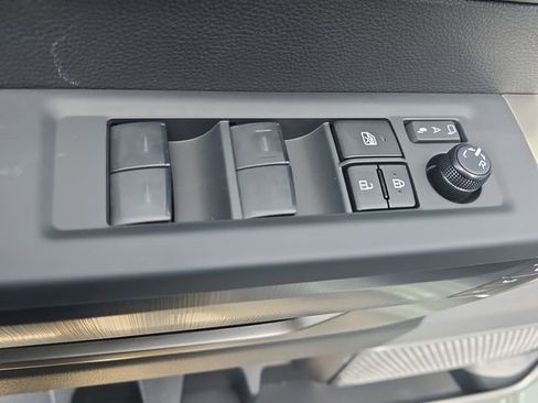 New 2026 Toyota Tundra Platinum image 27