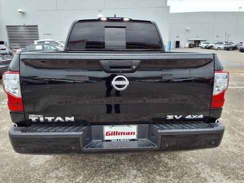 Used 2023 Nissan Titan SV image 21