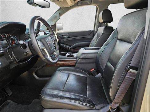 Used 2017 GMC Yukon XL SLT image 21