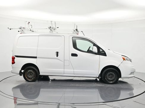 Used 2017 Nissan NV200 SV FWD image 4