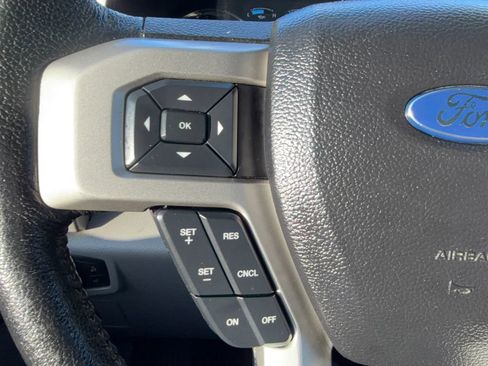 Used 2015 Ford F150 Lariat w/ Equipment Group 502A Luxury image 11