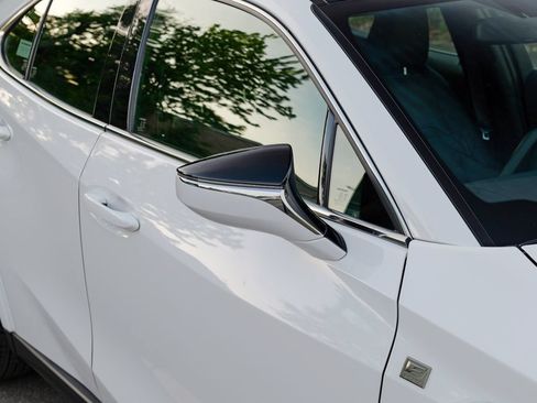 Used 2024 Lexus UX 250h F Sport AWD/4WD image 10