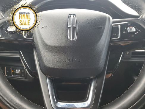 Used 2022 Lincoln Corsair Reserve w/ Equipment Group 201A image 20