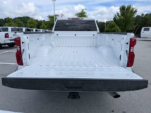 Used 2025 Chevrolet Silverado 2500 LT w/ Convenience Package AWD/4WD image 6