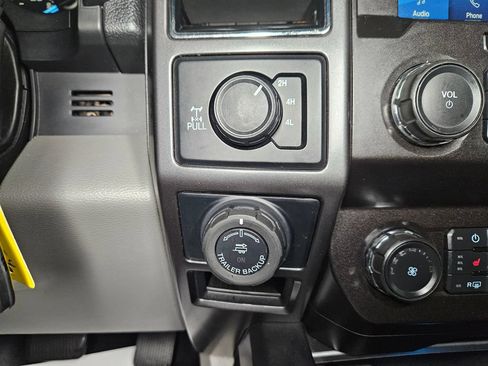 Used 2019 Ford F150 XLT w/ Equipment Group 302A Luxury AWD/4WD image 13