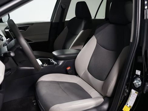 Certified 2025 Toyota RAV4 XLE AWD/4WD image 27