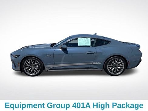 Used 2025 Ford Mustang GT Premium RWD image 2