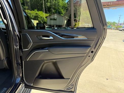 Used 2023 Cadillac Escalade Sport w/ LPO, ONYX Package AWD/4WD image 85