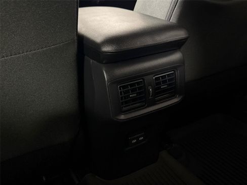 Certified 2025 Toyota RAV4 XLE AWD/4WD image 33