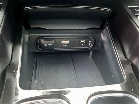 Certified 2025 Kia Telluride SX Prestige X-Line AWD/4WD image 16