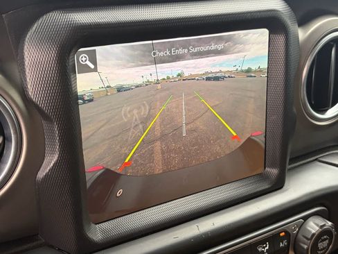 Used 2020 Jeep Gladiator Rubicon w/ Dual Top Group AWD/4WD image 19