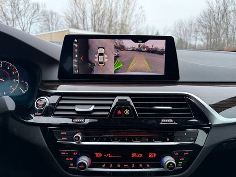 Used 2019 BMW 540i xDrive w/ Premium Package image 15