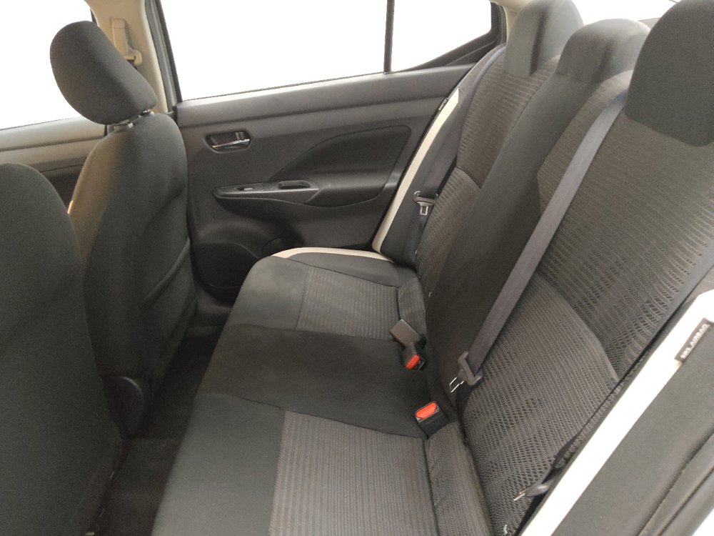 Used 2021 Nissan Versa SV FWD image 18