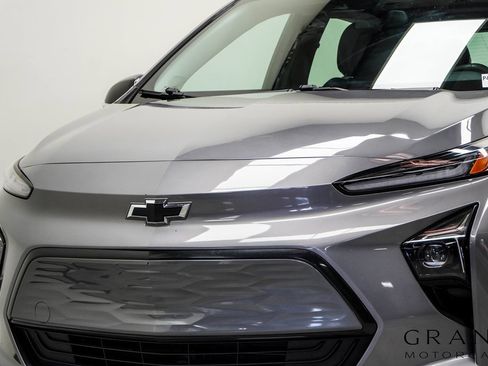 Used 2023 Chevrolet Bolt EUV LT image 2