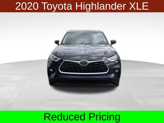 Used 2020 Toyota Highlander XLE AWD/4WD image 2