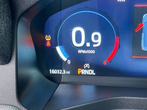 Used 2025 Ford Explorer ST-Line image 21