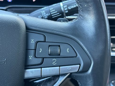 Certified 2023 Cadillac Escalade Premium Luxury w/ Performance Package image 40