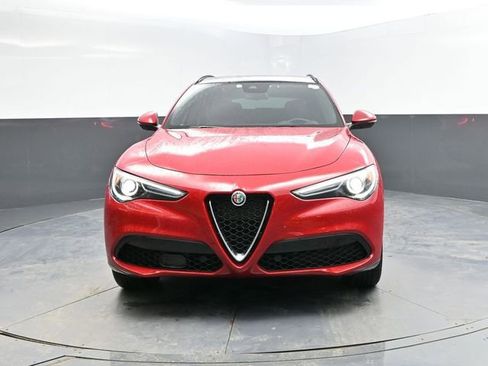 Used 2023 Alfa Romeo Stelvio Ti image 2